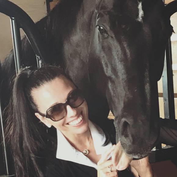 Meet your Posher, Elizabeth - Picture 1 of 1